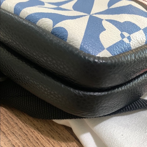 Brighton Love Me Do Leather Utility Bag NWT - Picture 9 of 11